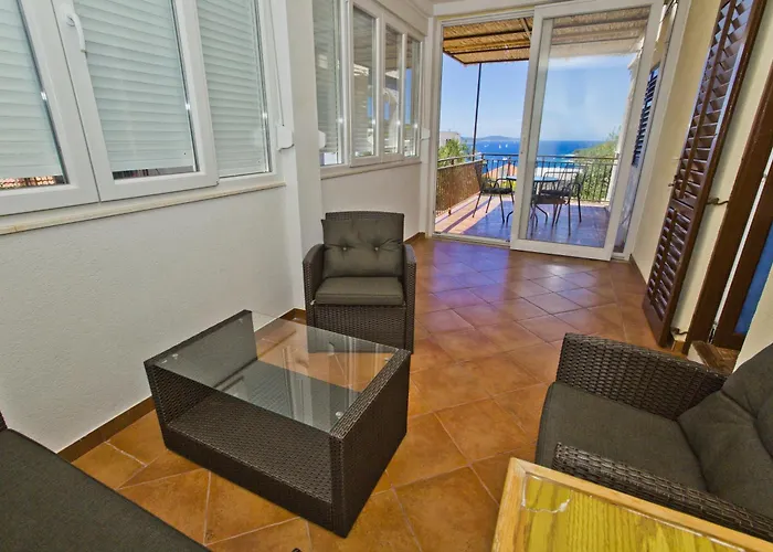 Apartments Ivusic