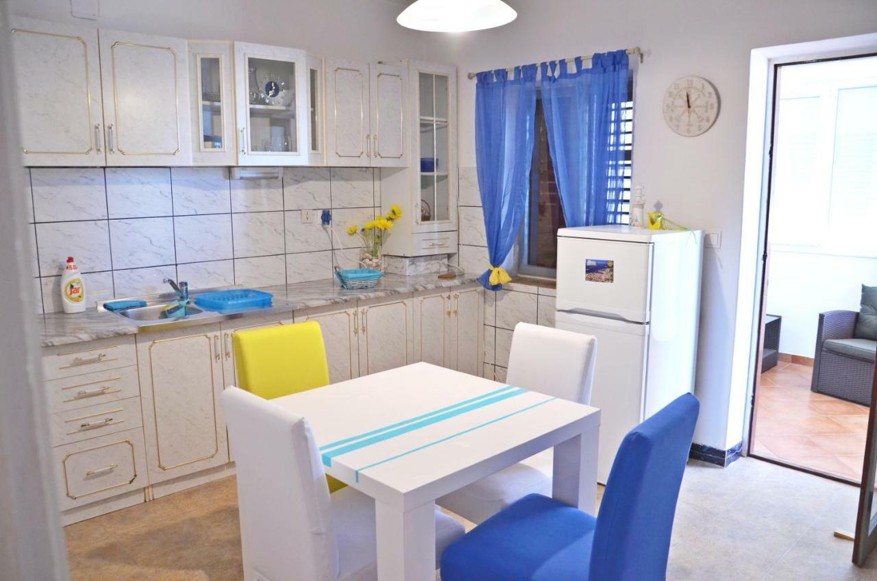 Apartment Ivusic *