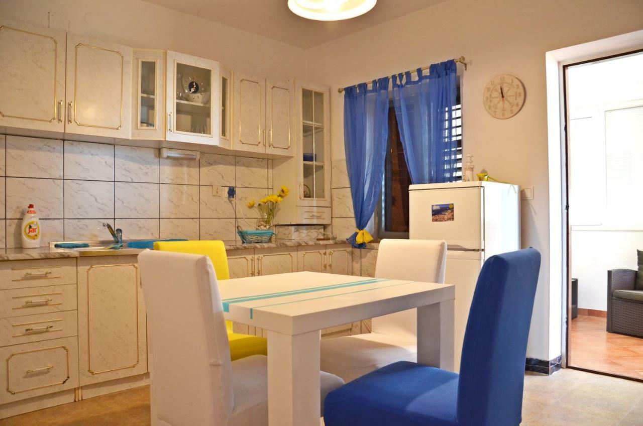 Apartment Ivusic *