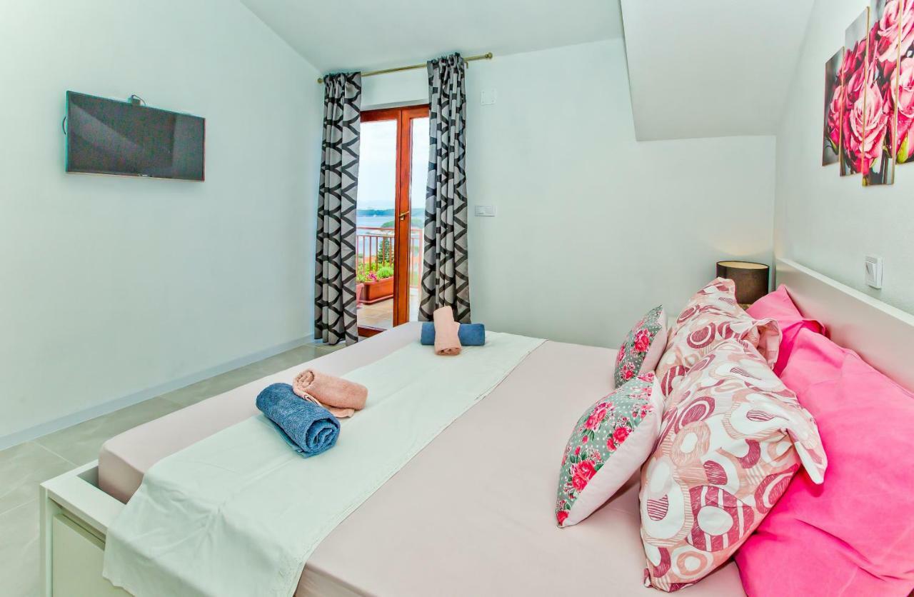 Ivusic Apartment *