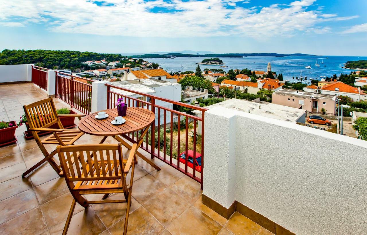Ivusic Apartment Hvar Town