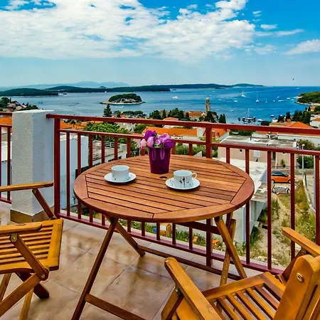 Apartments Ivusic Hvar Town Exterior foto
