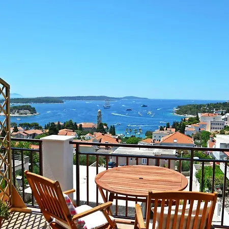 Apartments Ivusic Hvar Town Exterior foto