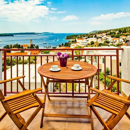 Apartments Ivusic Hvar Town Exterior foto